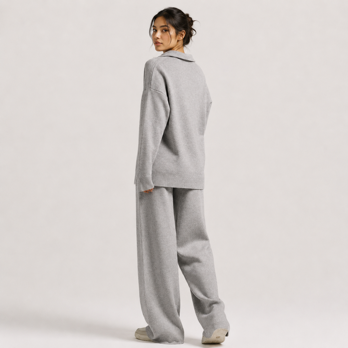 Ensemble deux pièces classique pour femme : polo et pantalon à jambes larges 3