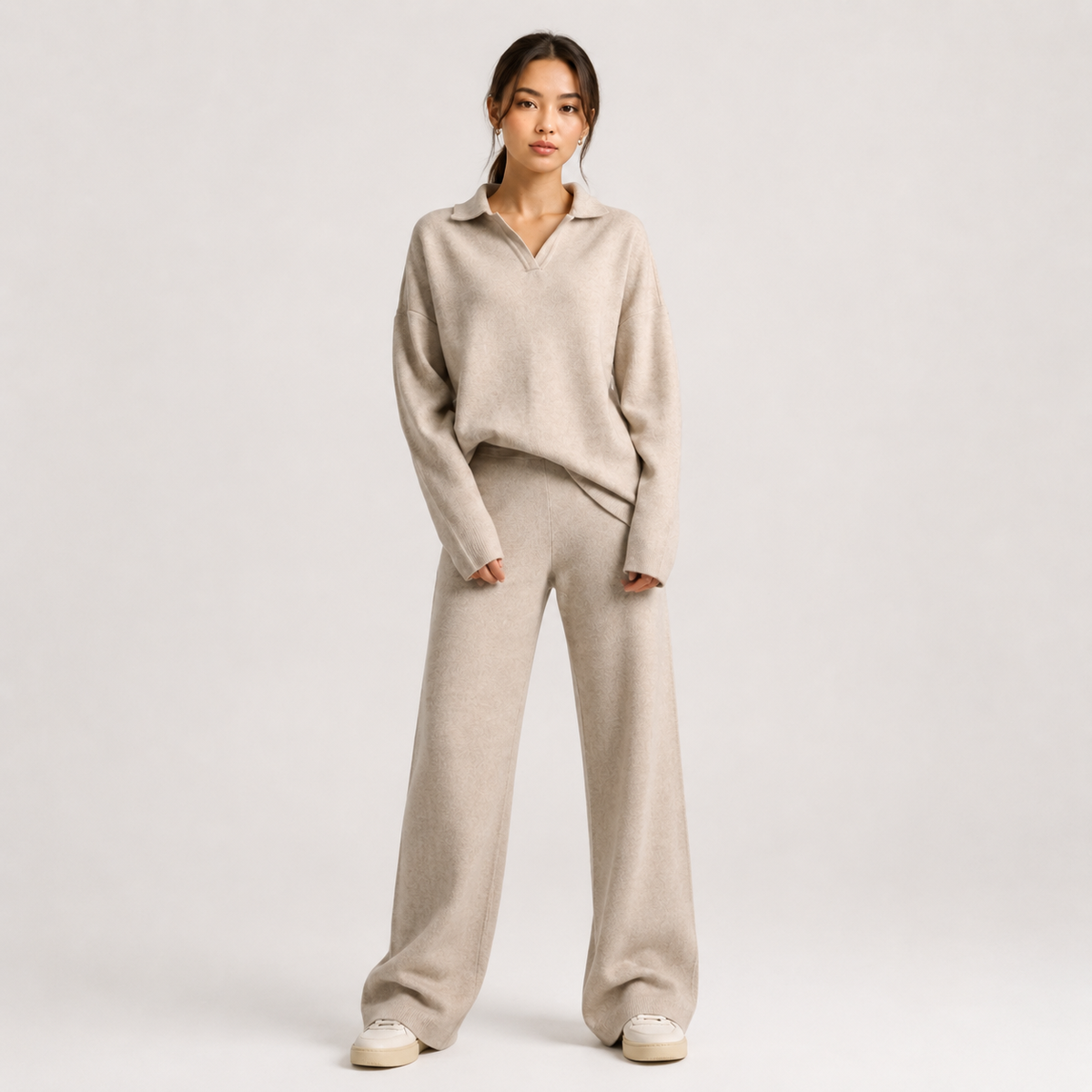 Ensemble deux pièces classique pour femme : polo et pantalon à jambes larges 4