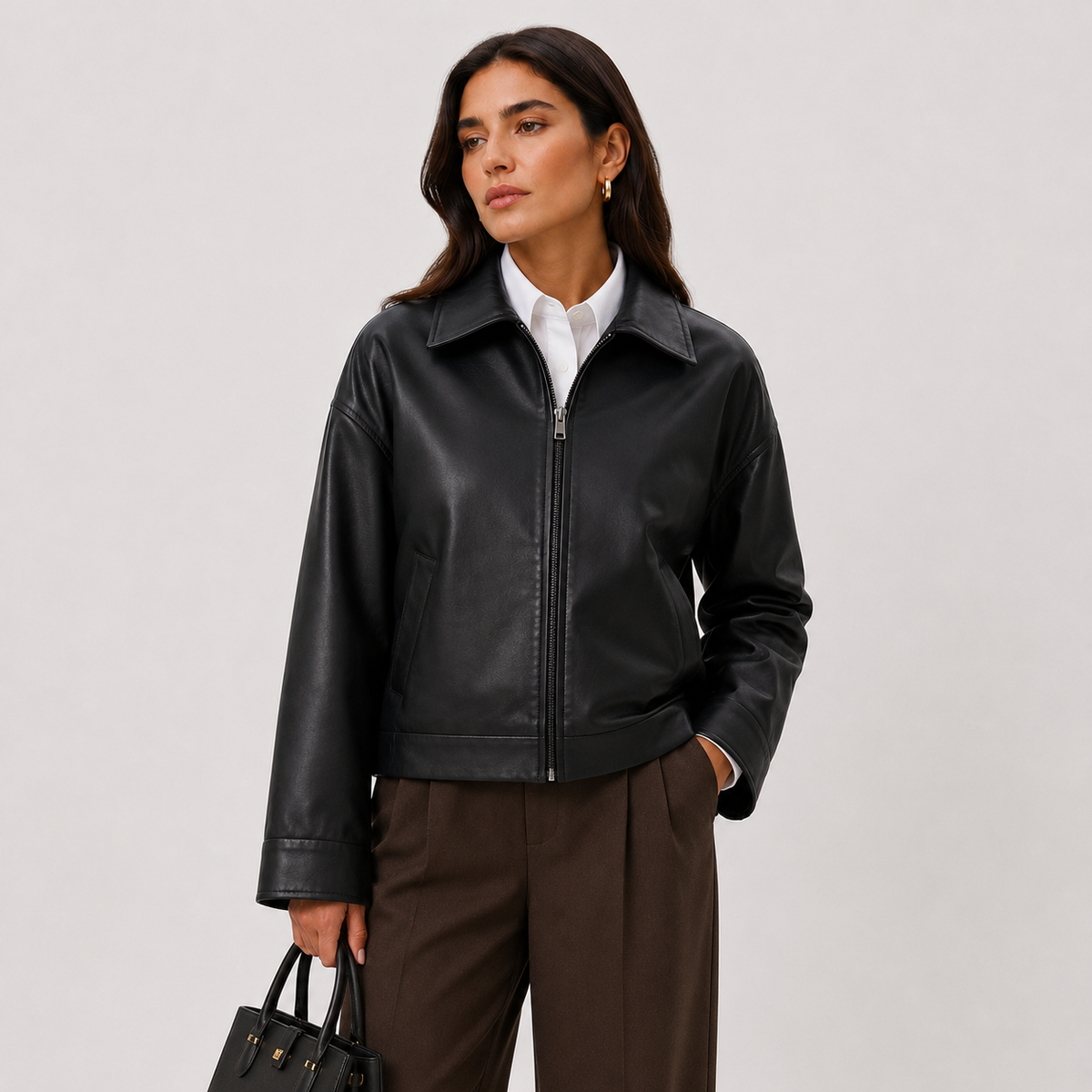 Veste femme coupe décontractée aspect cuir avec col classique 4