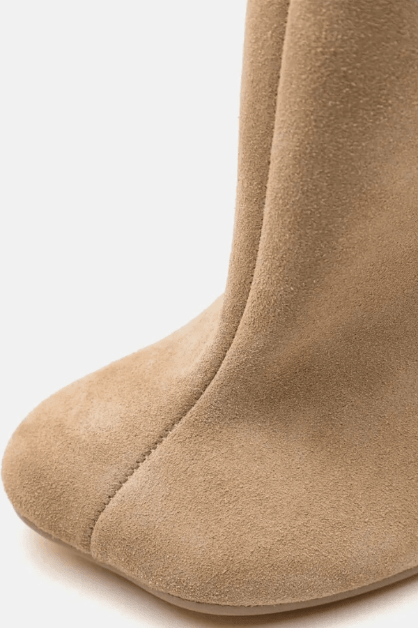 Bottes hautes Odéon, talon fin vu de dos – Belloures